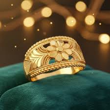 Classic Gold Ring