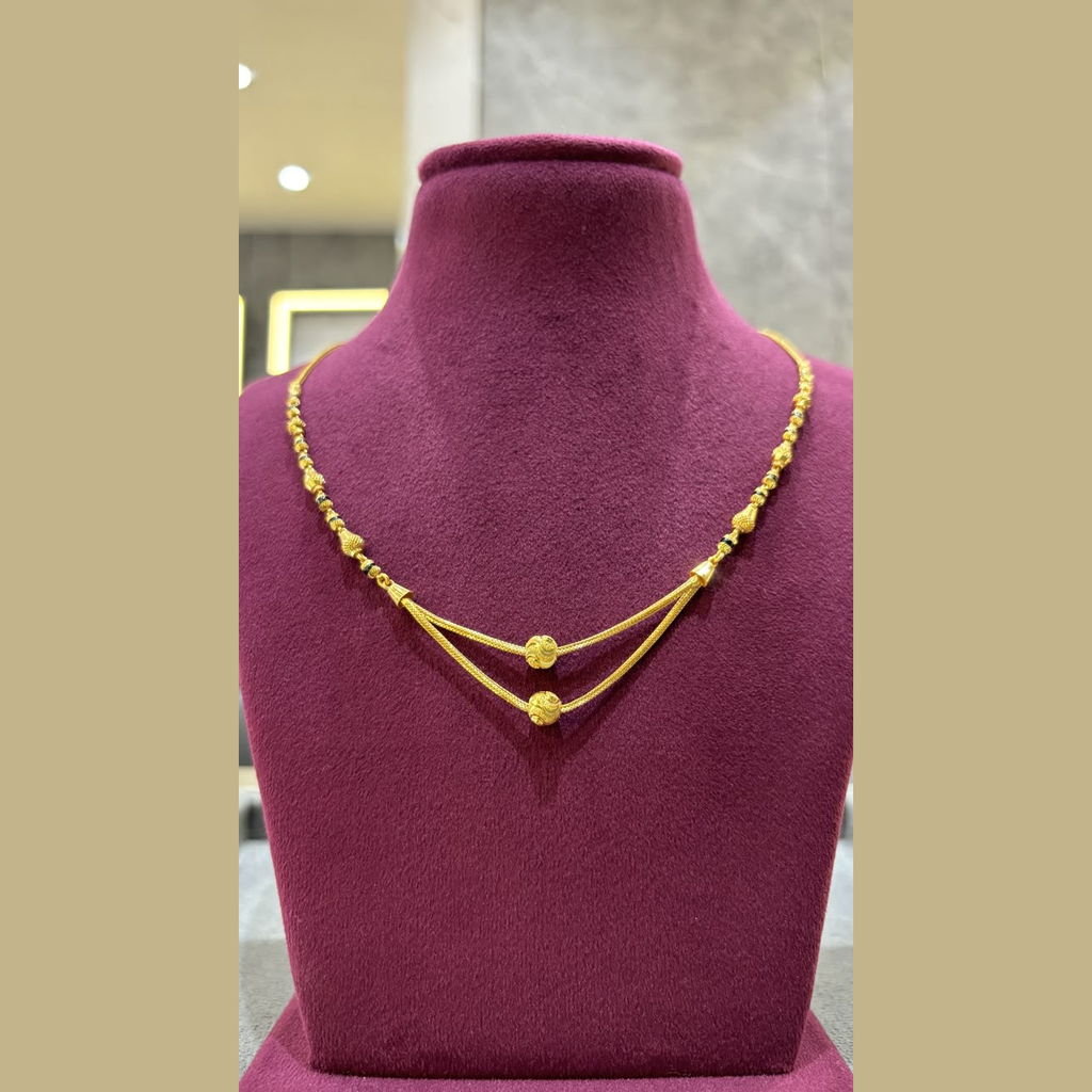 Women chain