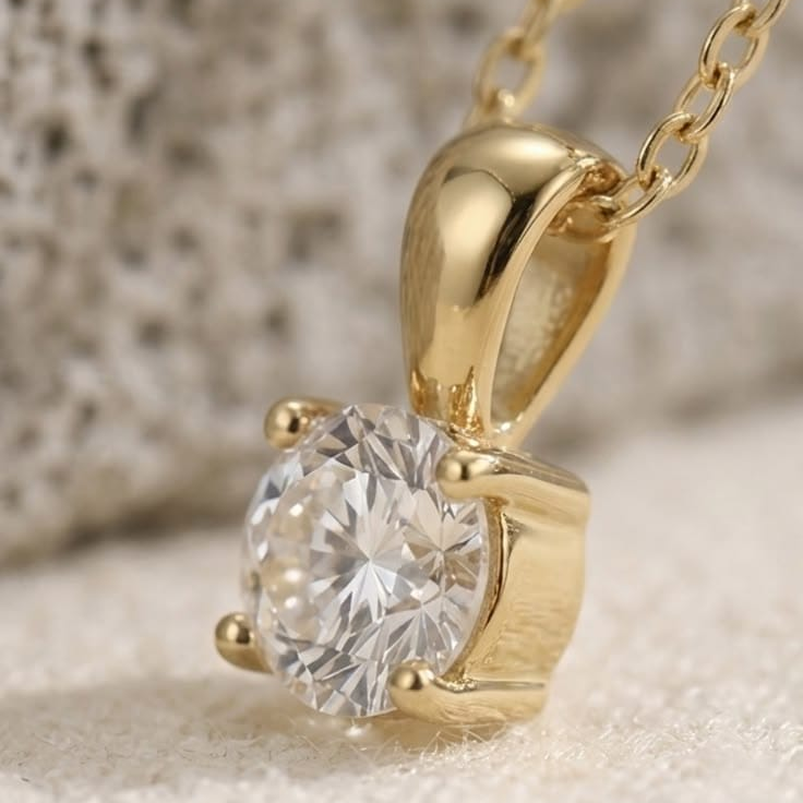 Diamond pendant