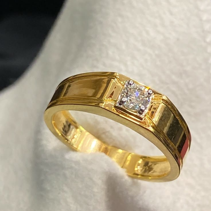 Men's diamond ring