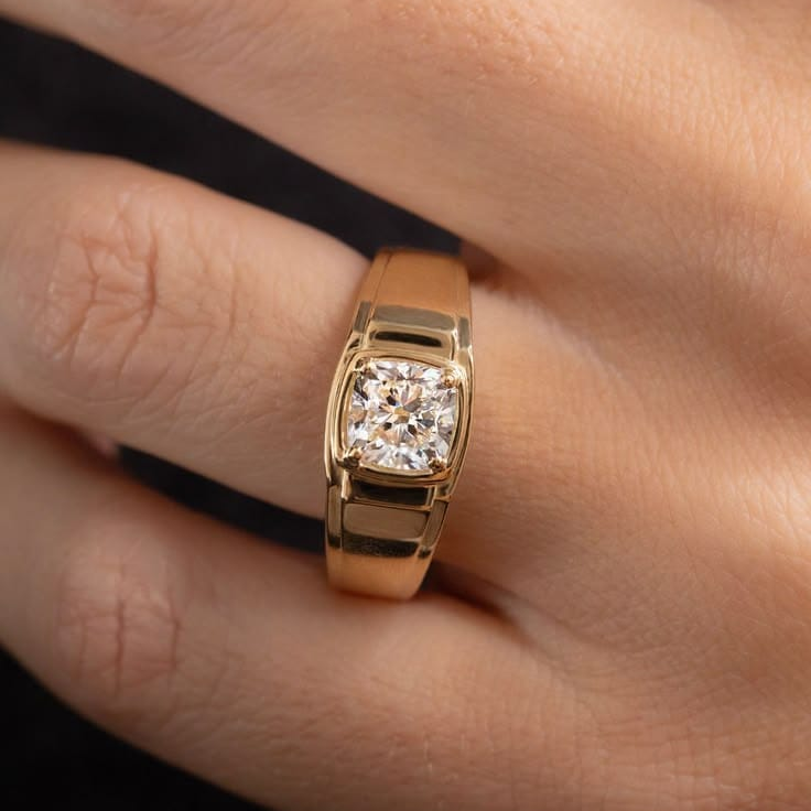 Men's diamond ring