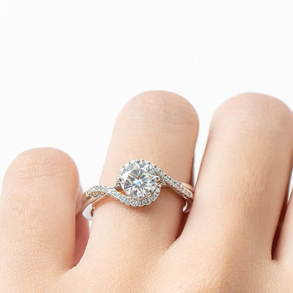 Silver women's ring