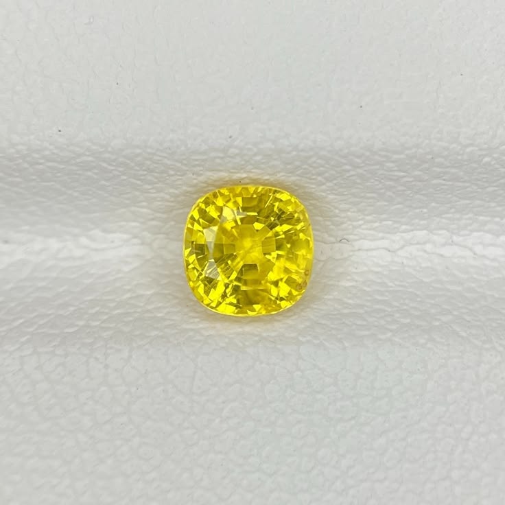 Pukhraj stone