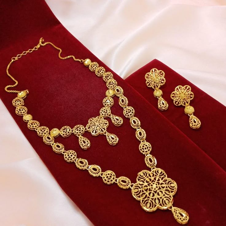 Turkish necklace