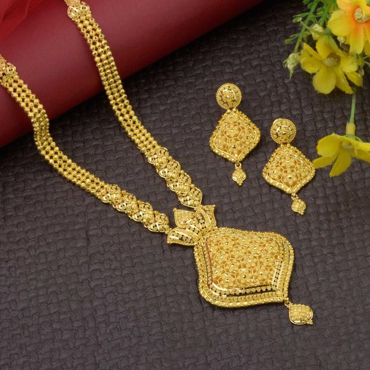 Long necklace