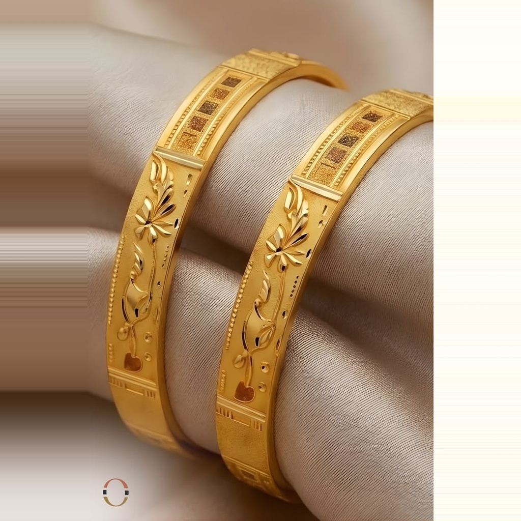 Gold machine bangle